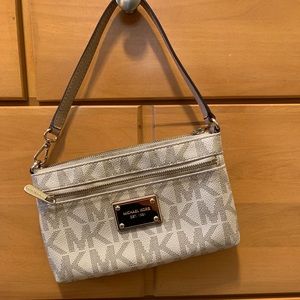 Michael Kors wristlet